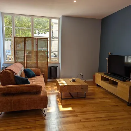Charmante Maison Xixe Sur Avec 3 Chambres, Cour Privative & Parking - Fr-1-653-280 * ז'רנק