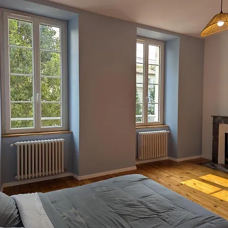 Charmante Maison Xixe Sur Avec 3 Chambres, Cour Privative & Parking - Fr-1-653-280 *