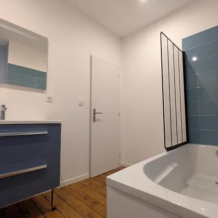 Charmante Maison Xixe Sur Avec 3 Chambres, Cour Privative & Parking Landhaus Jarnac